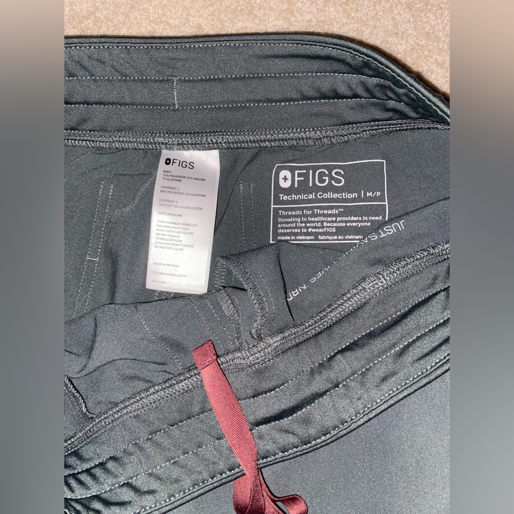 figs scrub joggers